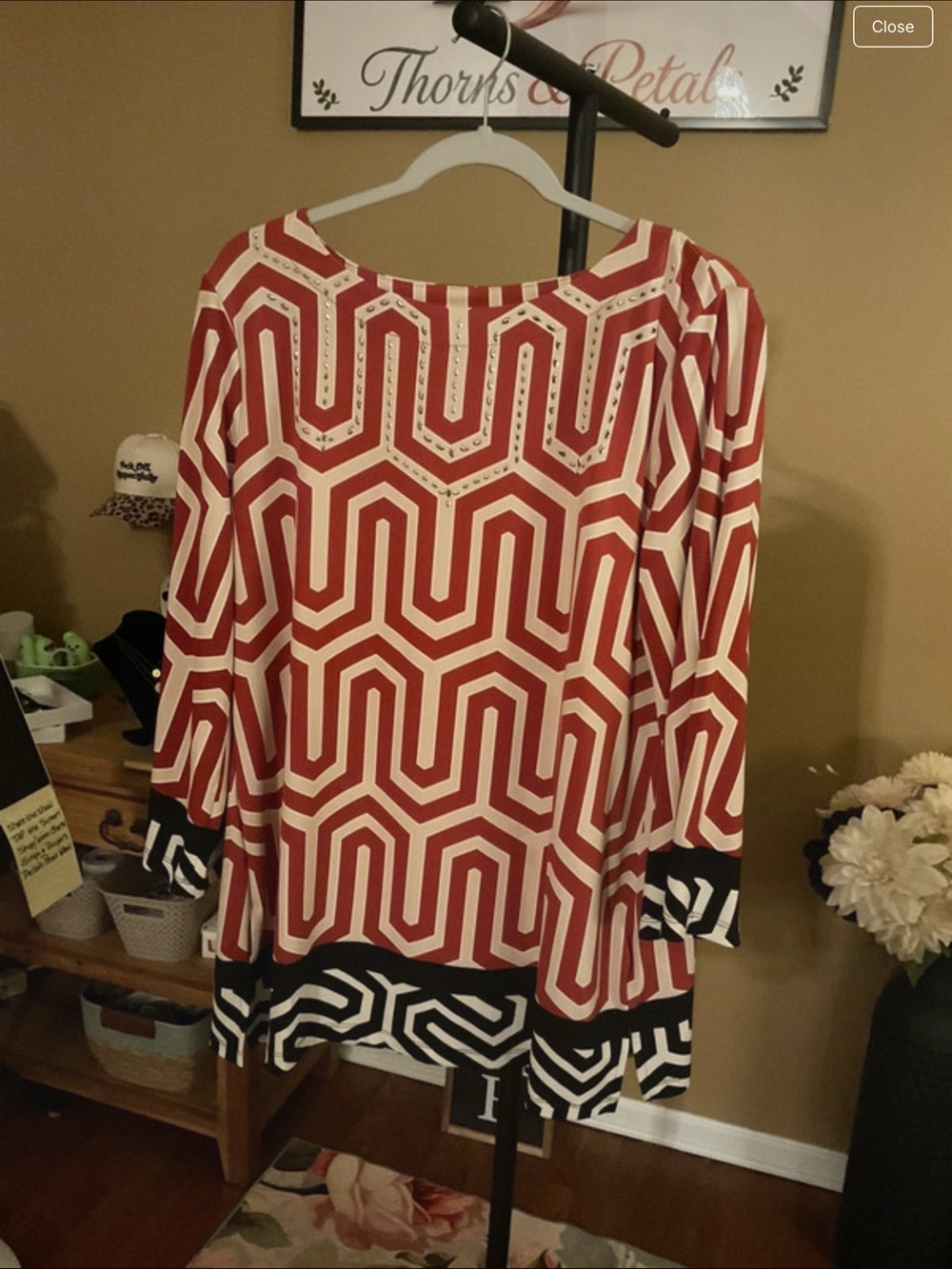 JM Collection Red and White Geometric Tunic Top
